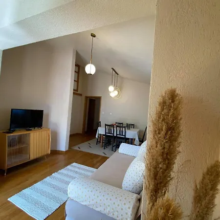 Apartman House Josip Makarska