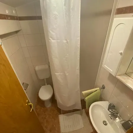 House Josip Apartament *