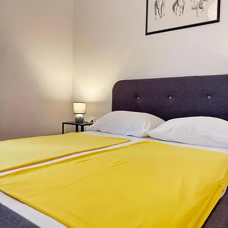 House Josip Apartman *